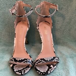 PRELOVED ✨ Snakeskin Print Aldo Heels